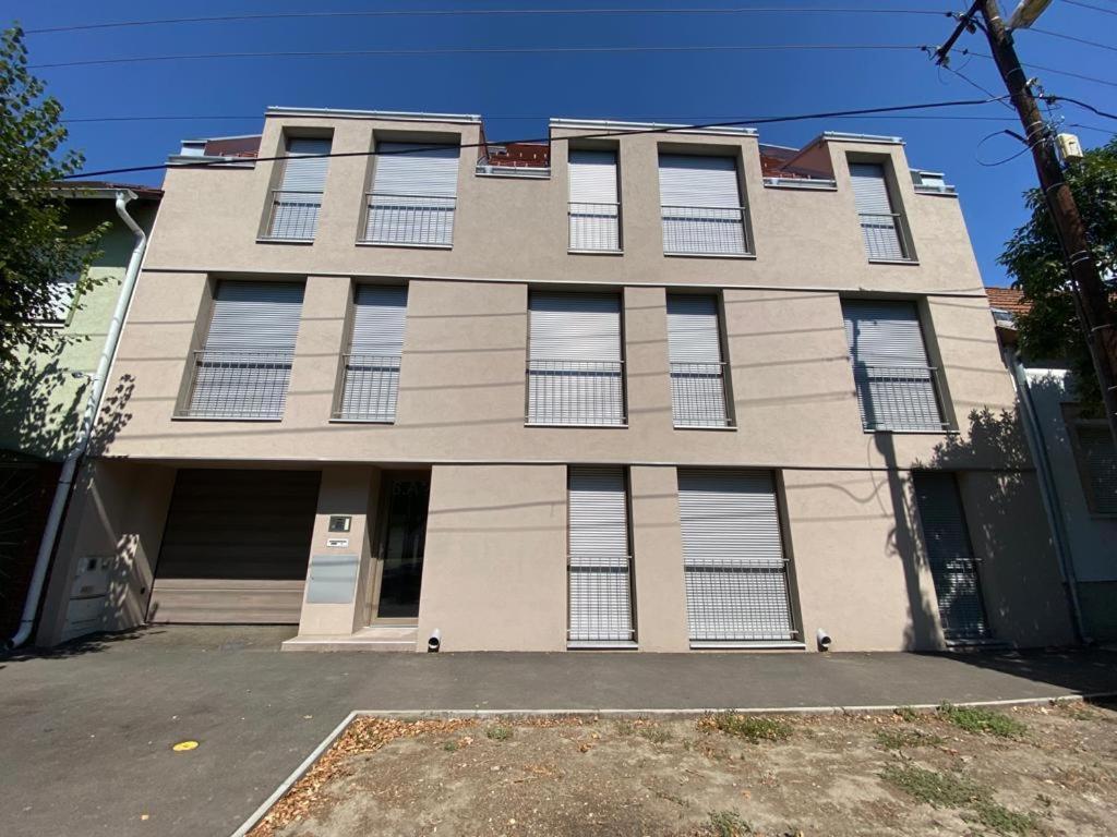 Mathias Premium Apartments セゲド エクステリア 写真